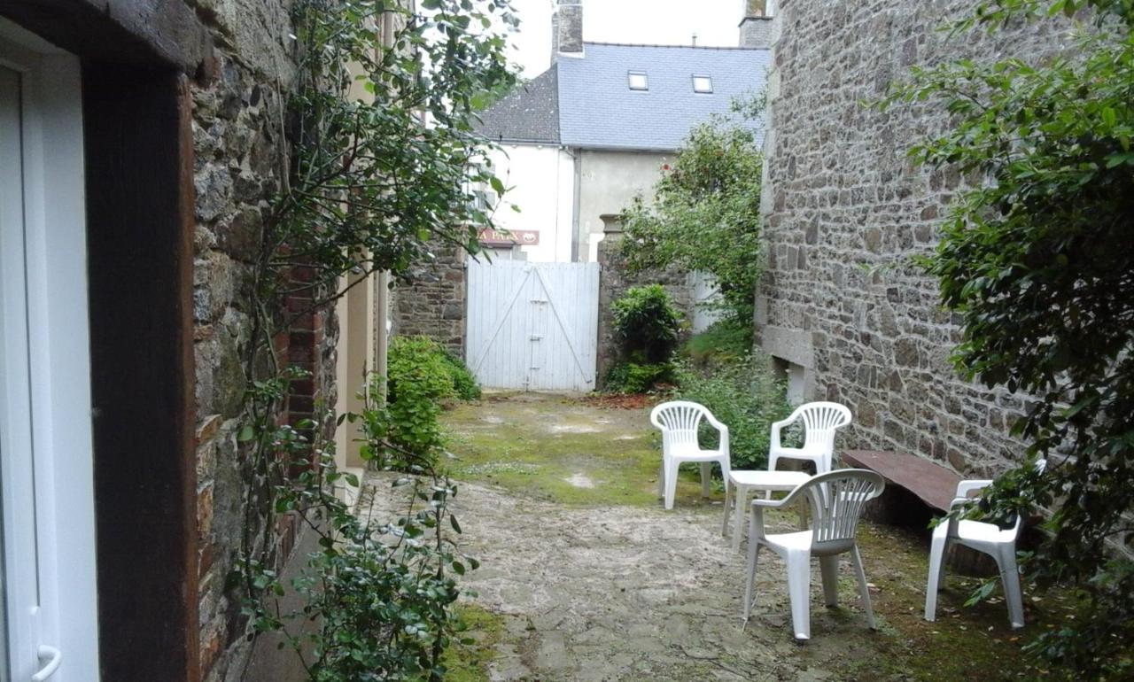 La Petite Maison D'Évran Eksteriør billede